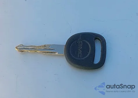 2003 GMC Sierra K2500 Heavy Duty from USA, damaged, VIN 1GTHK23173F183704